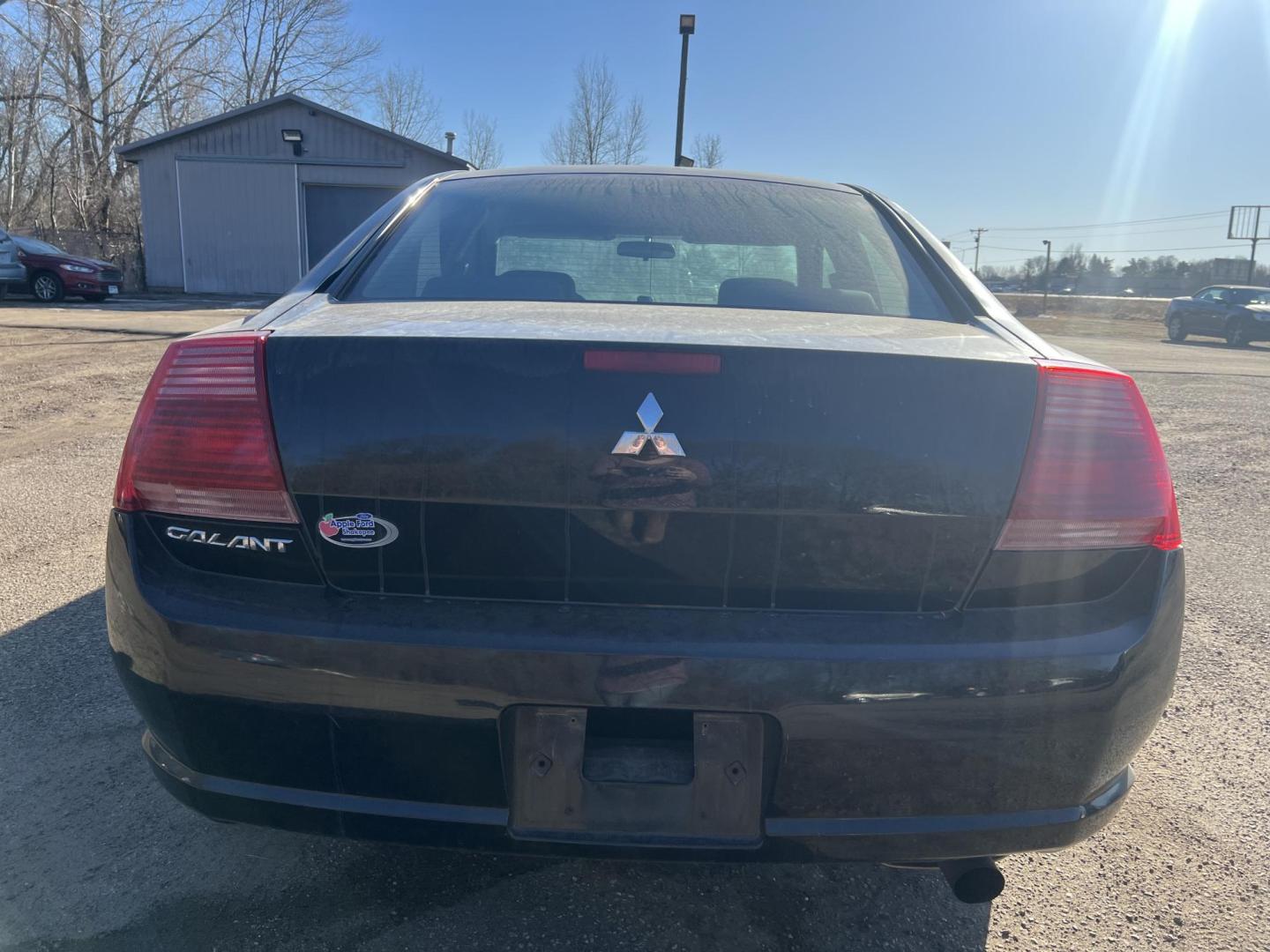 2006 Black Mitsubishi Galant DE (4A3AB26FX6E) with an 2.4L L4 SOHC 16V engine, 4-Speed Automatic Overdrive transmission, located at 17255 hwy 65 NE, Ham Lake, MN, 55304, 0.000000, 0.000000 - Photo#3