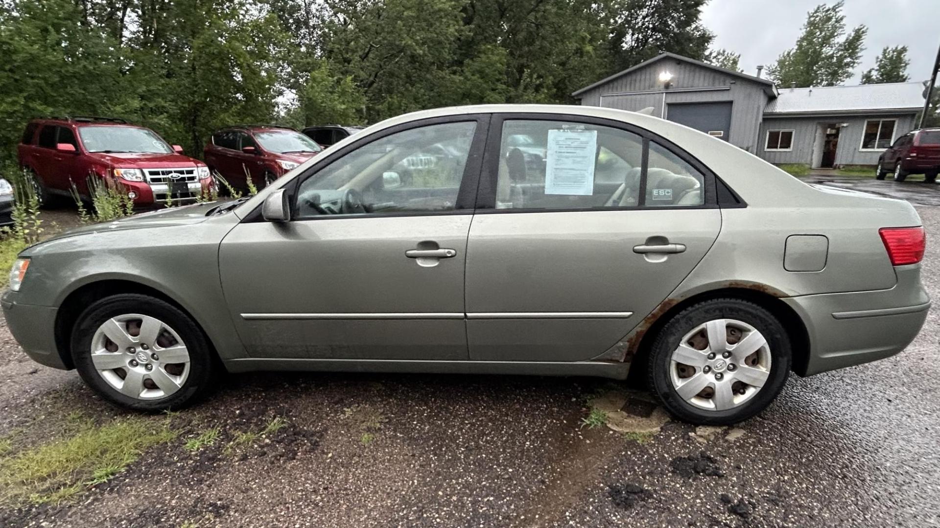 2009 Tan Hyundai Sonata GLS (5NPET46C79H) with an 2.4L L4 DOHC 16V engine, located at 17255 hwy 65 NE, Ham Lake, MN, 55304, 0.000000, 0.000000 - Photo#1