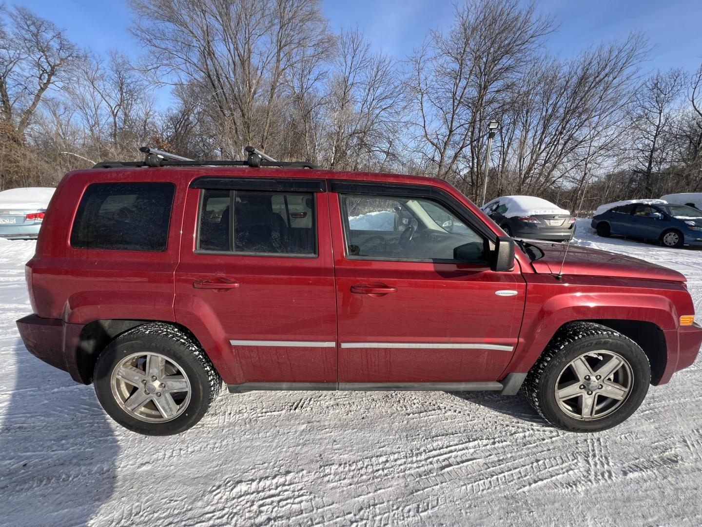 2010 Jeep Patriot Sport 4WD (1J4NF1GB6AD) with an 2.4L L4 DOHC 16V engine, located at 17255 hwy 65 NE, Ham Lake, MN, 55304, 0.000000, 0.000000 - Photo#5