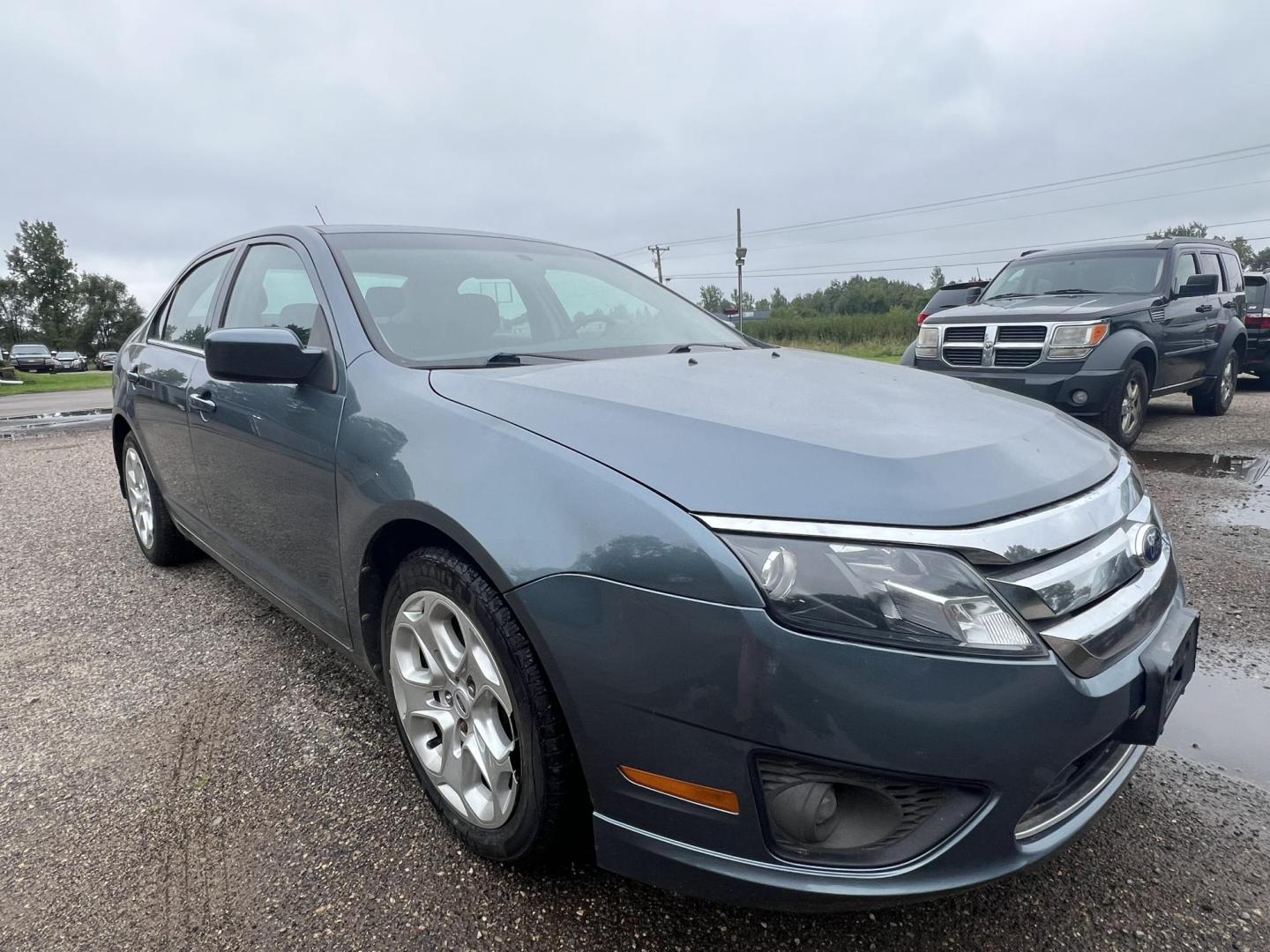 2011 Ford Fusion I4 SE (3FAHP0HA9BR) with an 2.5L L4 DOHC 16V engine, located at 17255 hwy 65 NE, Ham Lake, MN, 55304, 0.000000, 0.000000 - Photo#6