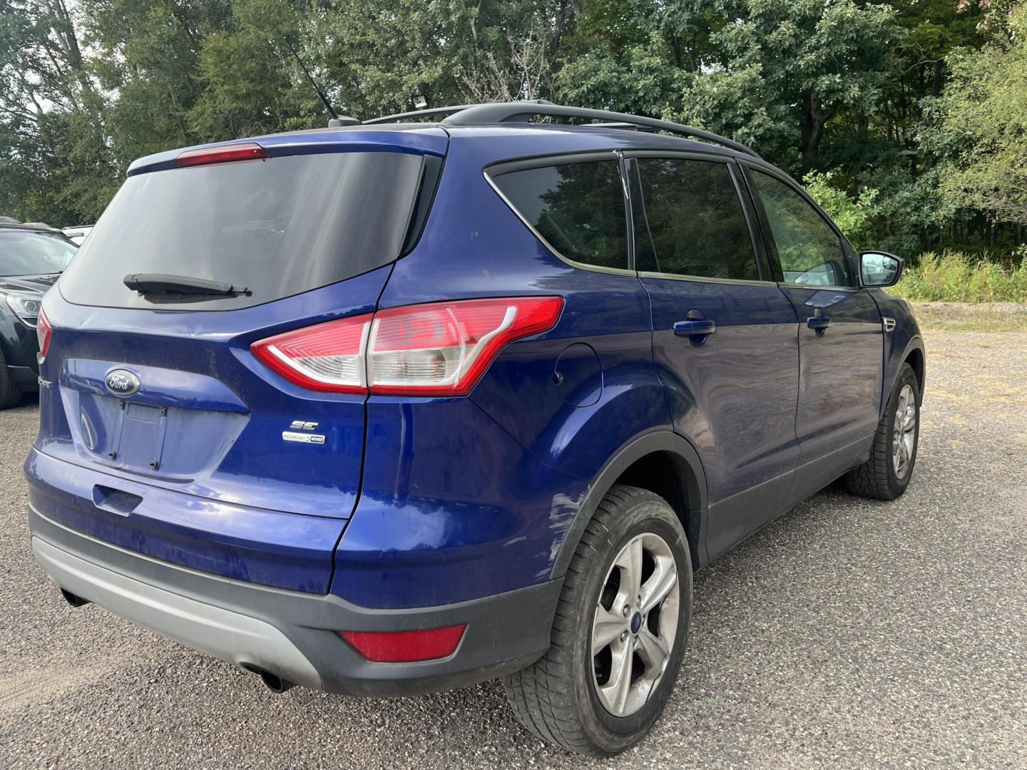 2013 Ford Escape SE 4WD (1FMCU9G92DU) with an 2.0L L4 DOHC 16V engine, 6-Speed Automatic transmission, located at 17255 hwy 65 NE, Ham Lake, MN, 55304, 0.000000, 0.000000 - Photo#4