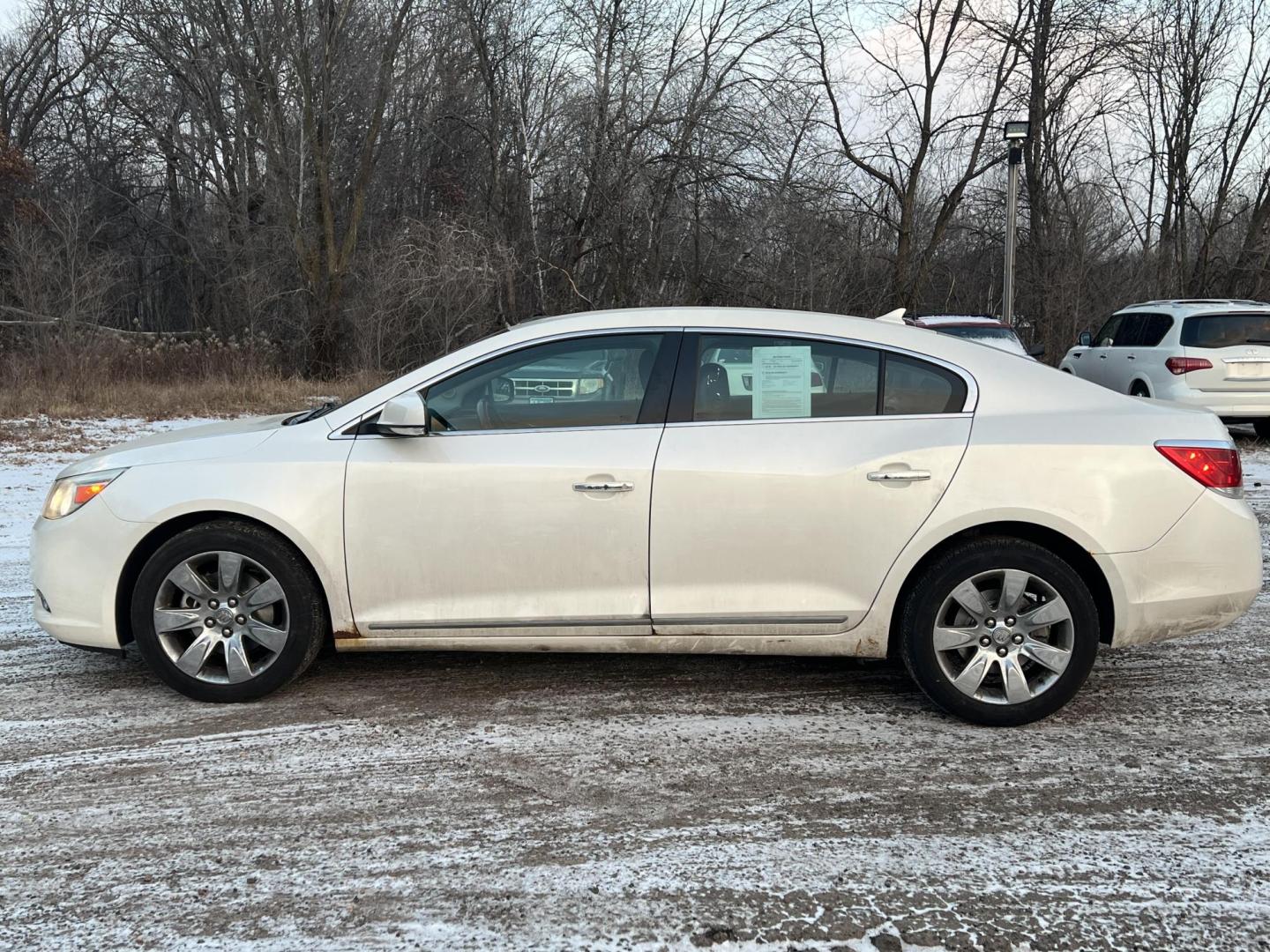 2011 Buick LaCrosse CXL FWD (1G4GC5ED4BF) with an 3.6L V6 DOHC 24V engine, 6-Speed Automatic Overdrive transmission, located at 17255 hwy 65 NE, Ham Lake, MN, 55304, 0.000000, 0.000000 - Photo#1