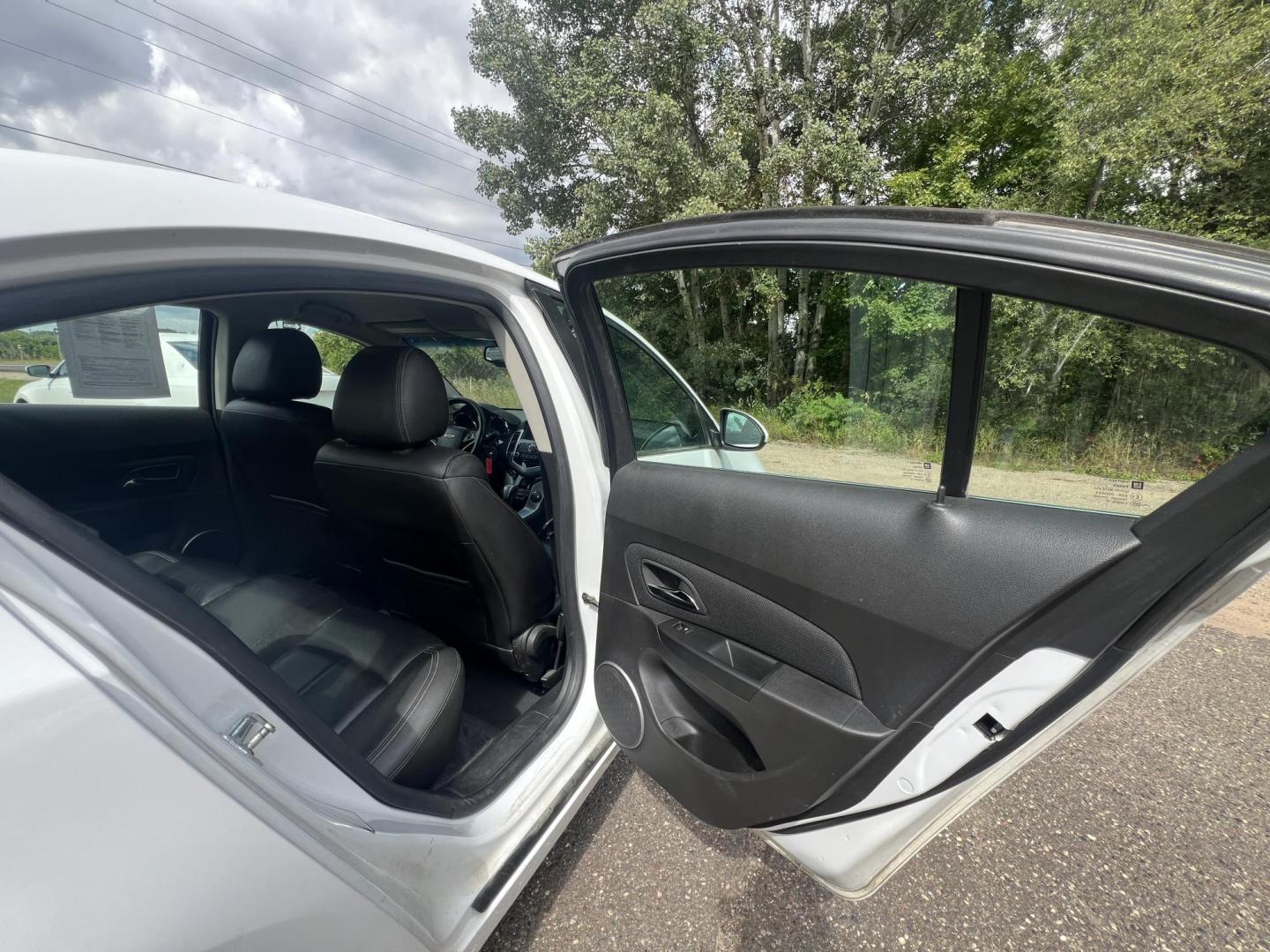 2011 Chevrolet Cruze 2LT (1G1PH5S94B7) with an 1.4L L4 DOHC 16V TURBO engine, 6-Speed Manual transmission, located at 17255 hwy 65 NE, Ham Lake, MN, 55304, 0.000000, 0.000000 - Photo#11