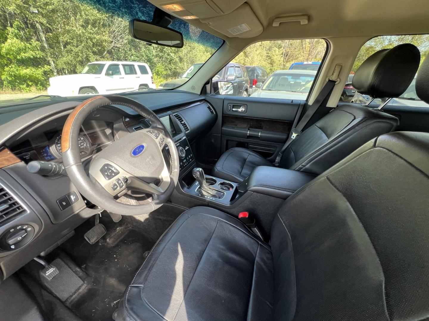 2014 Tan /Black Ford Flex Limited FWD (2FMGK5D89EB) with an 3.5L V6 DOHC 24V engine, 6-Speed Automatic Overdrive transmission, located at 17255 hwy 65 NE, Ham Lake, MN, 55304, 0.000000, 0.000000 - Photo#7