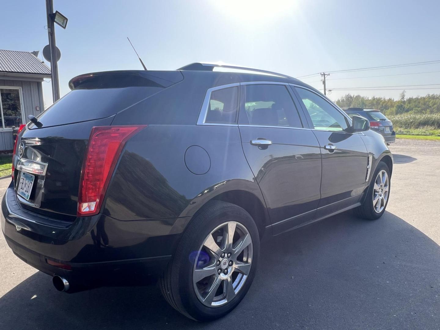 2011 Cadillac SRX Performance Collection AWD (3GYFNEEY9BS) with an 3.0L V6 DOHC 24V engine, 6-Speed Automatic transmission, located at 17255 hwy 65 NE, Ham Lake, MN, 55304, 0.000000, 0.000000 - Photo#4