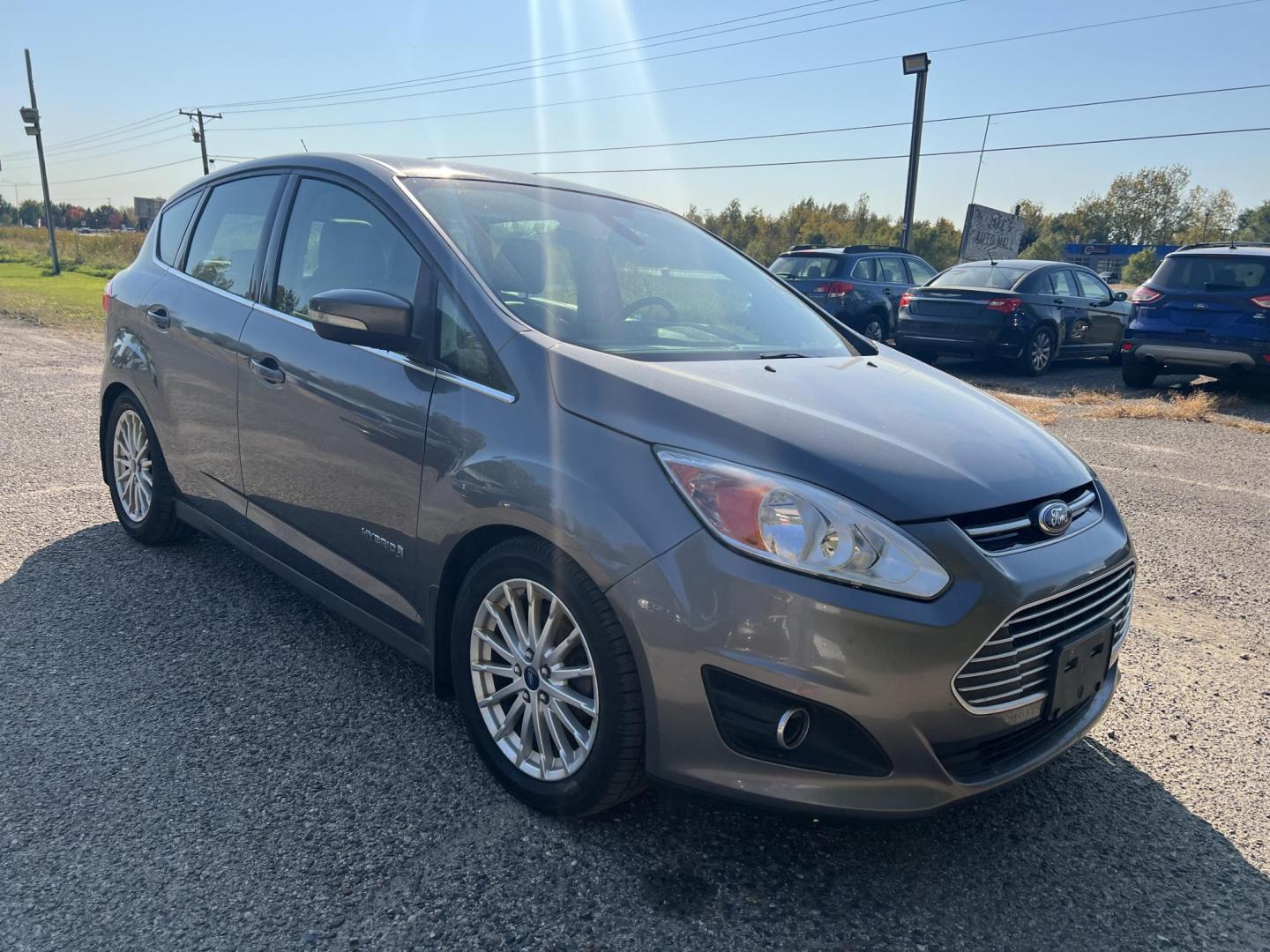 2013 Ford C-Max SEL (1FADP5BU9DL) with an 2.0L L4 DOHC 16V HYBRID engine, Continuously Variable Transmission transmission, located at 17255 hwy 65 NE, Ham Lake, MN, 55304, 0.000000, 0.000000 - Photo#4