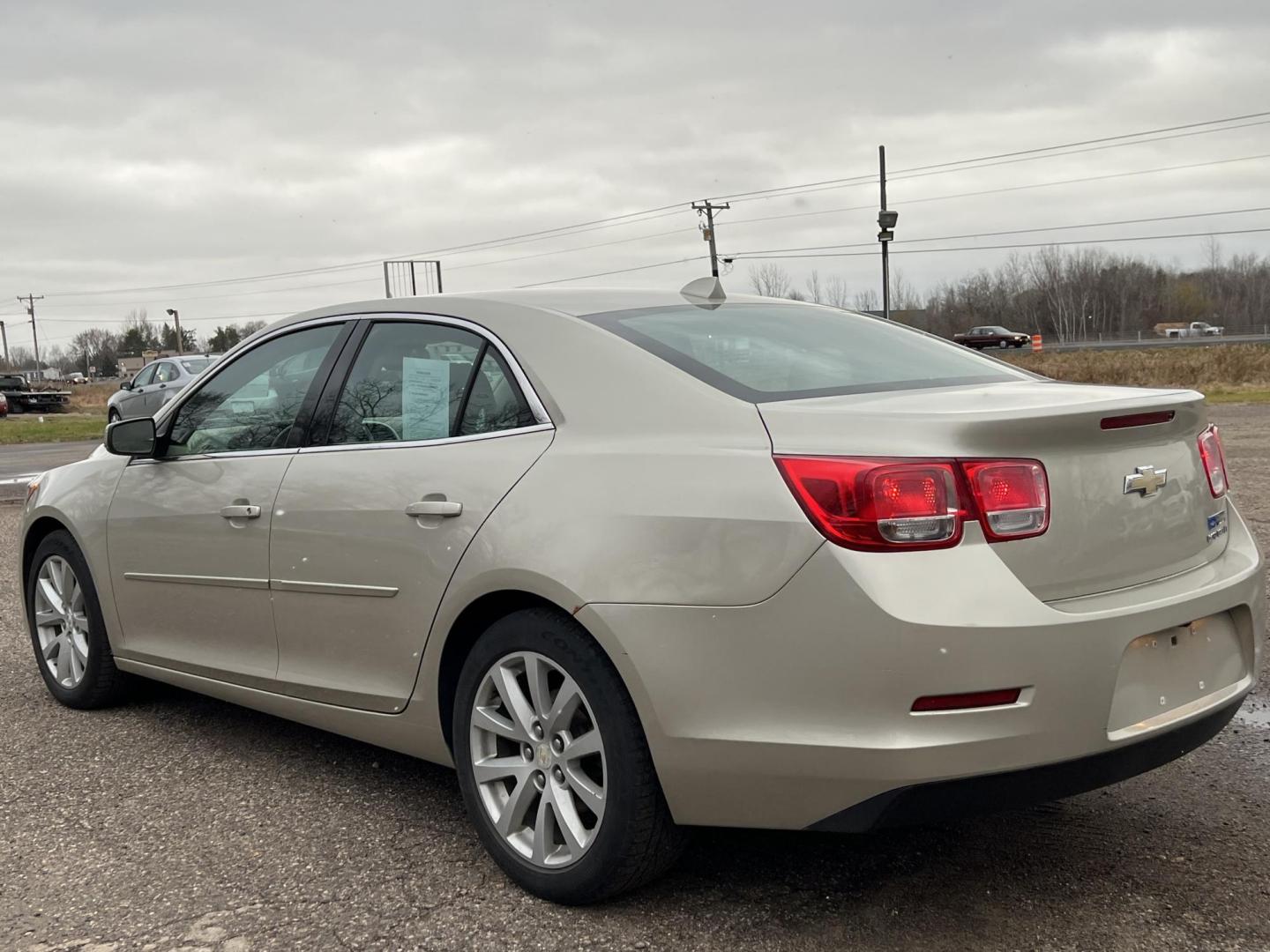 2013 Chevrolet Malibu 2LT (1G11E5SA0DF) with an 2.5L L4 DOHC 16V engine, 6-Speed Automatic transmission, located at 17255 hwy 65 NE, Ham Lake, MN, 55304, 0.000000, 0.000000 - Photo#2