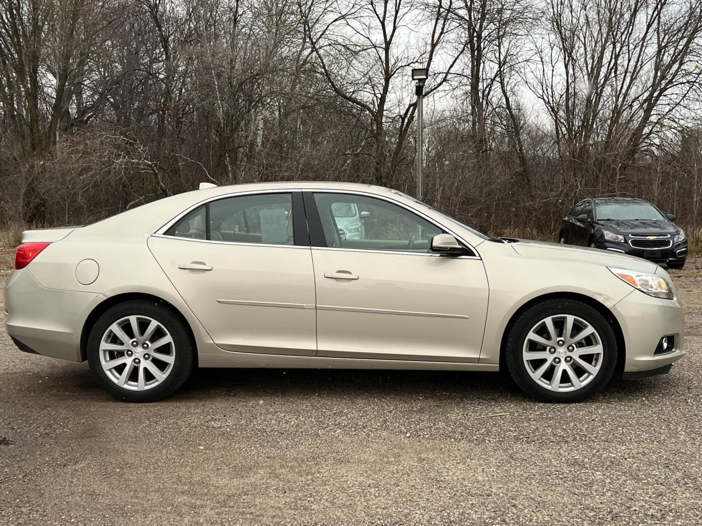 2013 Chevrolet Malibu 2LT (1G11E5SA0DF) with an 2.5L L4 DOHC 16V engine, 6-Speed Automatic transmission, located at 17255 hwy 65 NE, Ham Lake, MN, 55304, 0.000000, 0.000000 - Photo#5