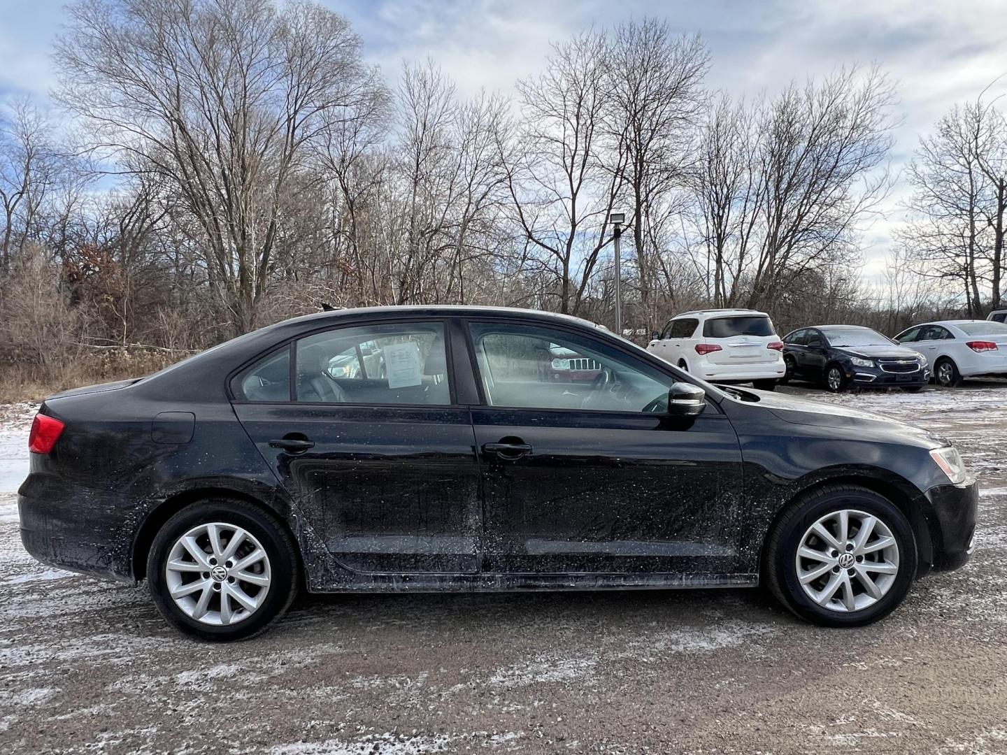 2012 Volkswagen Jetta SE (3VWDX7AJXCM) with an 2.5L L5 DOHC 20V engine, located at 17255 hwy 65 NE, Ham Lake, MN, 55304, 0.000000, 0.000000 - Photo#5