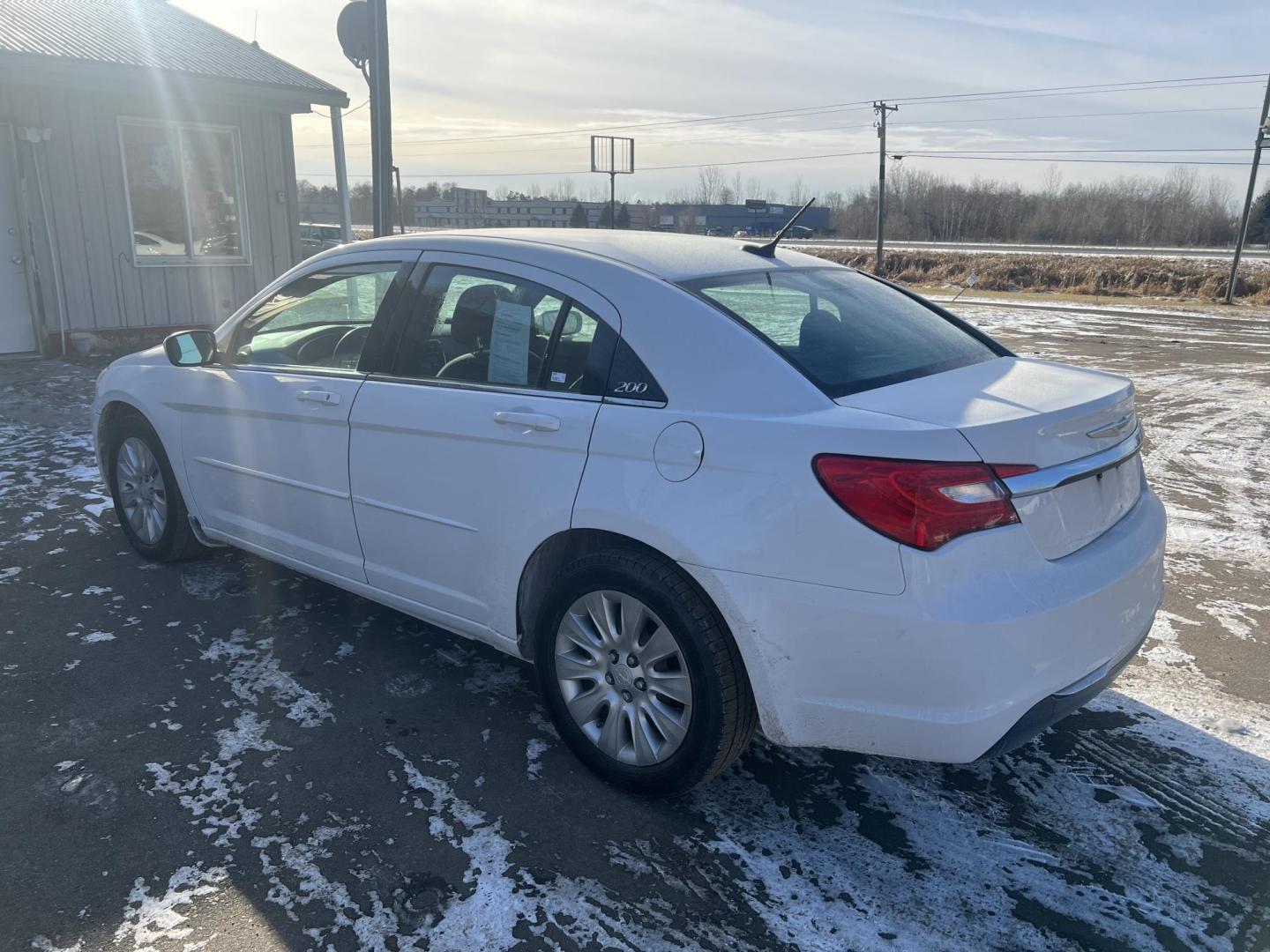 2012 Chrysler 200 LX (1C3CCBAB9CN) with an 2.4L L4 DOHC 16V engine, 6-Speed Automatic transmission, located at 17255 hwy 65 NE, Ham Lake, MN, 55304, 0.000000, 0.000000 - Photo#2