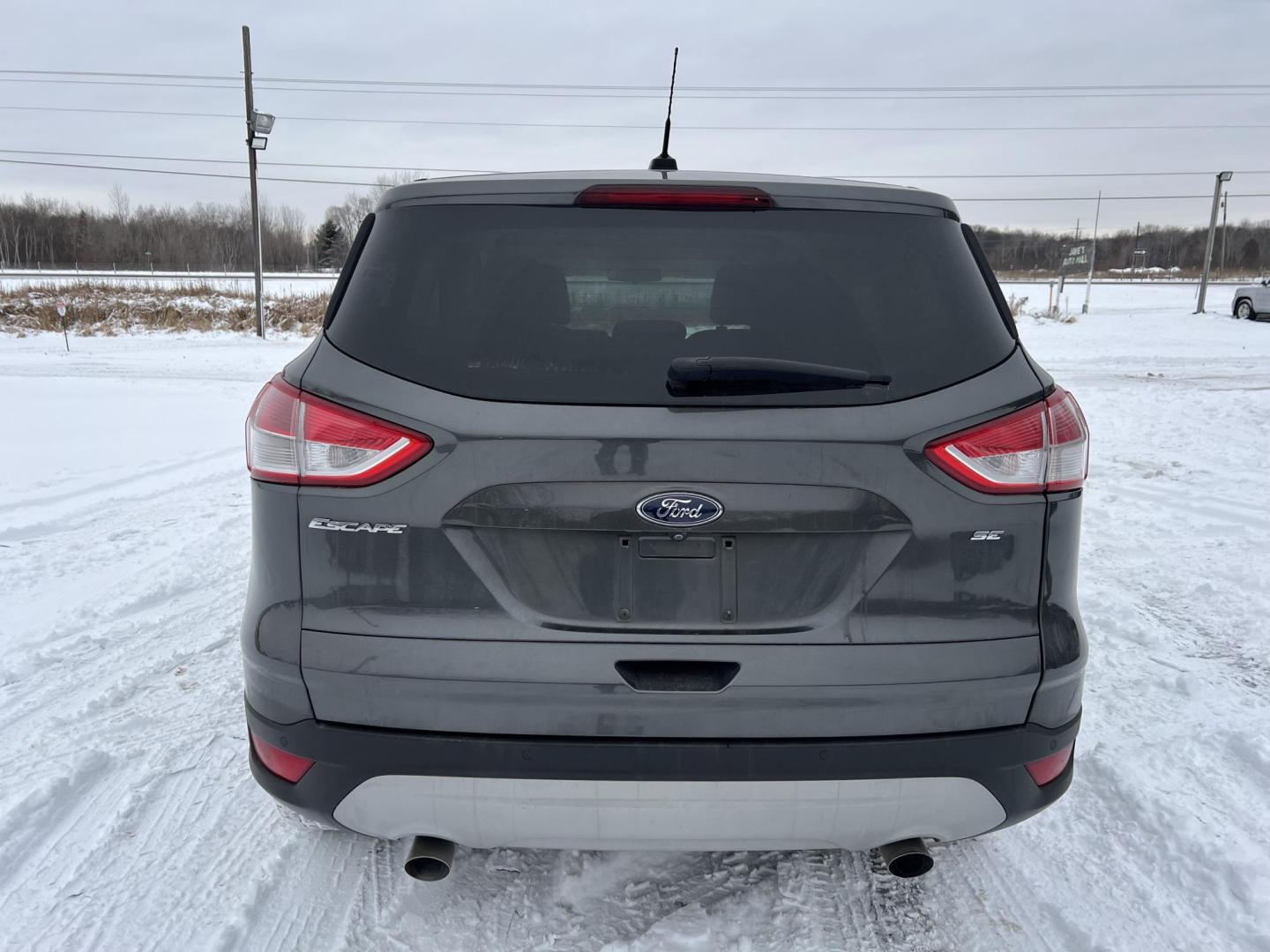 2015 Ford Escape SE FWD (1FMCU0G79FU) with an 2.5L L4 DOHC 16V engine, 6-Speed Automatic transmission, located at 17255 hwy 65 NE, Ham Lake, MN, 55304, 0.000000, 0.000000 - Photo#3