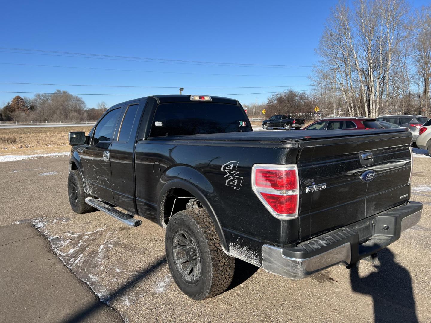 2013 Ford F-150 Lariat SuperCab 6.5-ft. Bed 4WD (1FTFX1EF1DF) with an 5.0L V8 engine, 6-Speed Automatic transmission, located at 17255 hwy 65 NE, Ham Lake, MN, 55304, 0.000000, 0.000000 - Photo#2