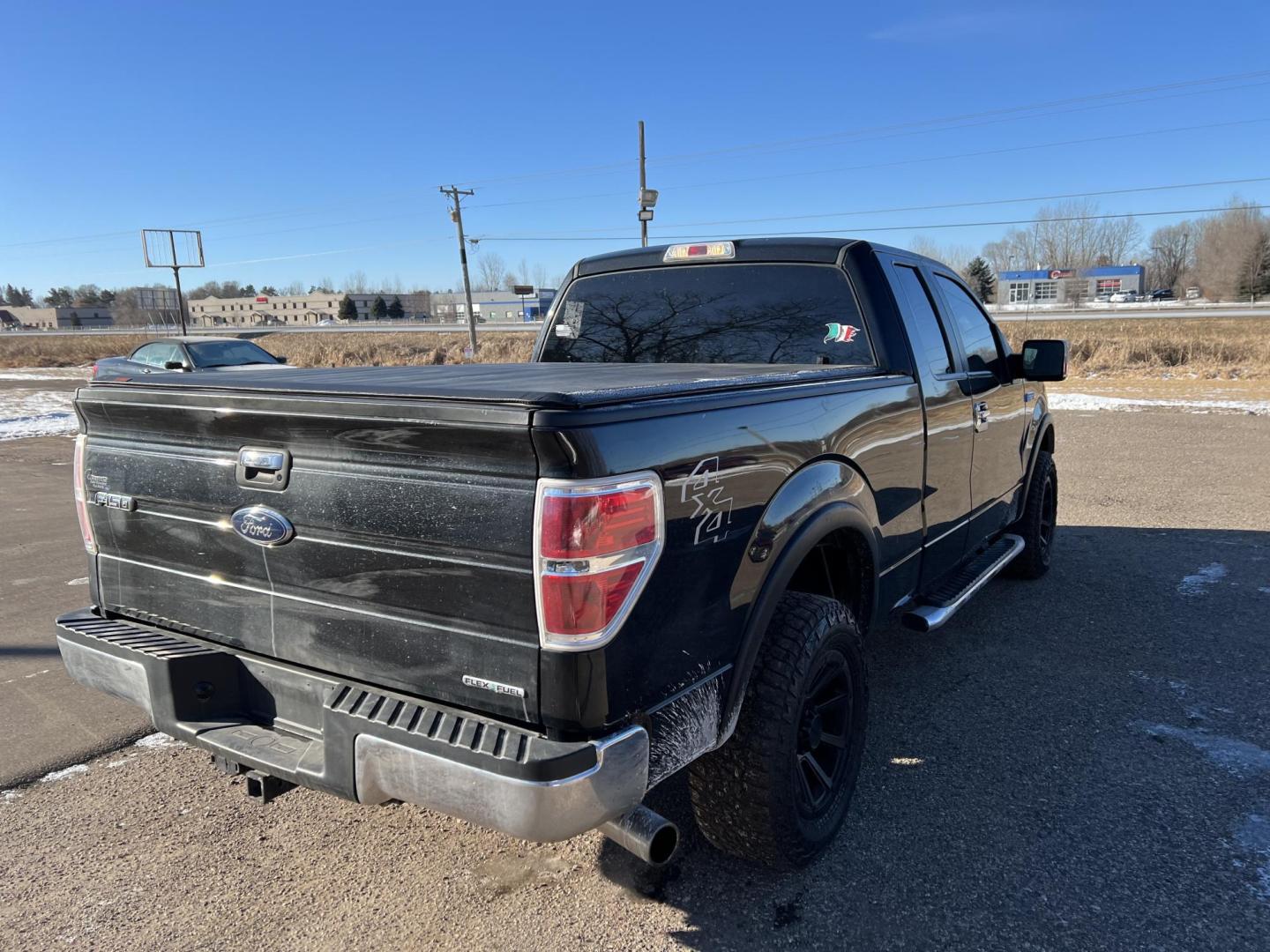 2013 Ford F-150 Lariat SuperCab 6.5-ft. Bed 4WD (1FTFX1EF1DF) with an 5.0L V8 engine, 6-Speed Automatic transmission, located at 17255 hwy 65 NE, Ham Lake, MN, 55304, 0.000000, 0.000000 - Photo#4