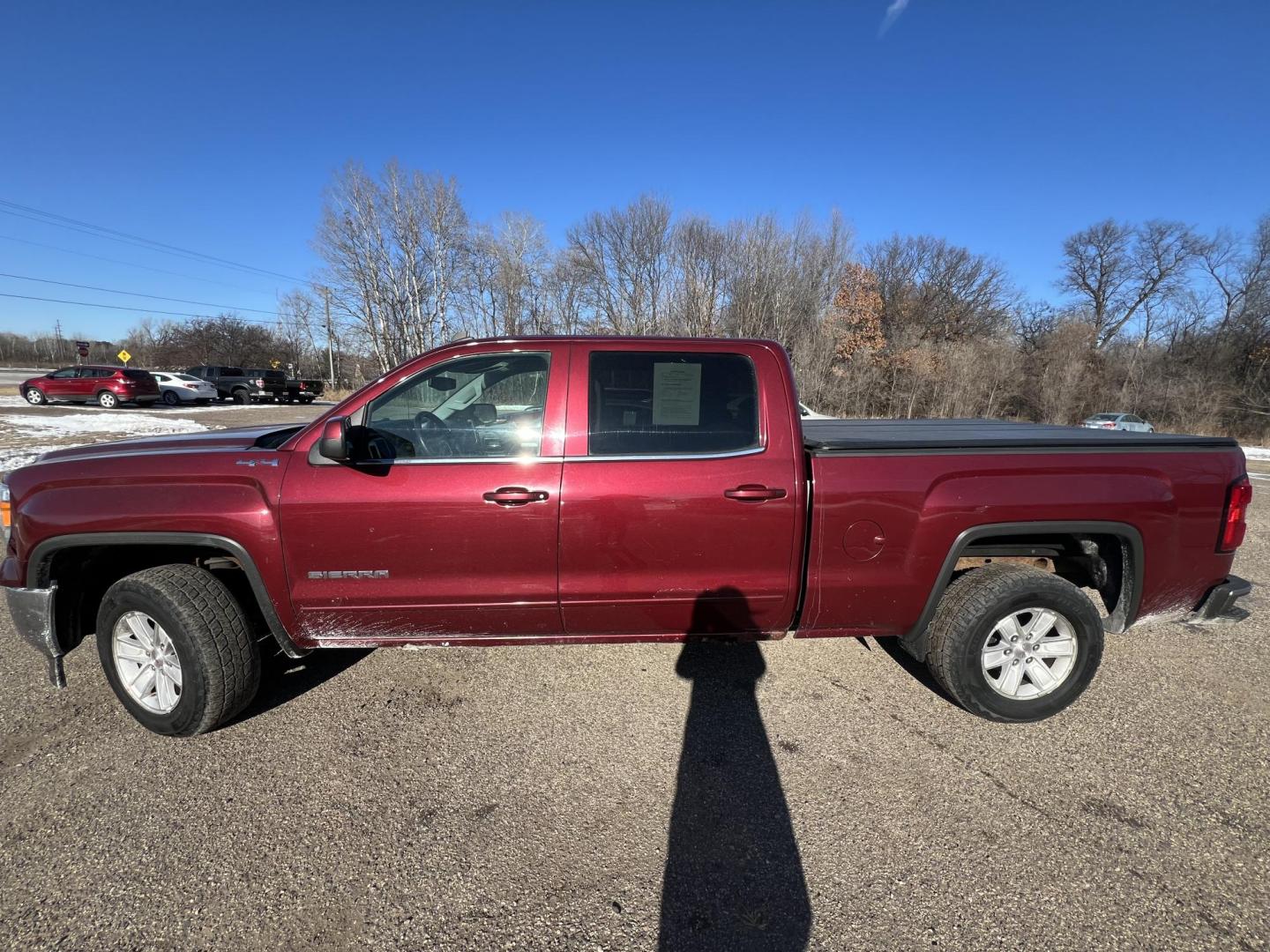 2014 GMC Sierra 1500 SLE Crew Cab 4WD (3GTU2UEC6EG) with an 5.3L V8 OHV 16V engine, 6-Speed Automatic transmission, located at 17255 hwy 65 NE, Ham Lake, MN, 55304, 0.000000, 0.000000 - Photo#1