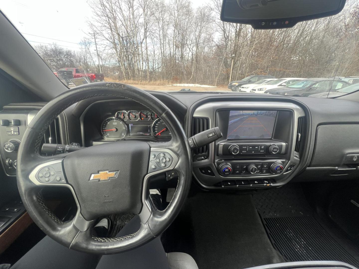 2014 Chevrolet Silverado 1500 1LZ Crew Cab 4WD (3GCUKSEC3EG) with an 5.3L V8 OHV 16V engine, 6-Speed Automatic transmission, located at 17255 hwy 65 NE, Ham Lake, MN, 55304, 0.000000, 0.000000 - Photo#16