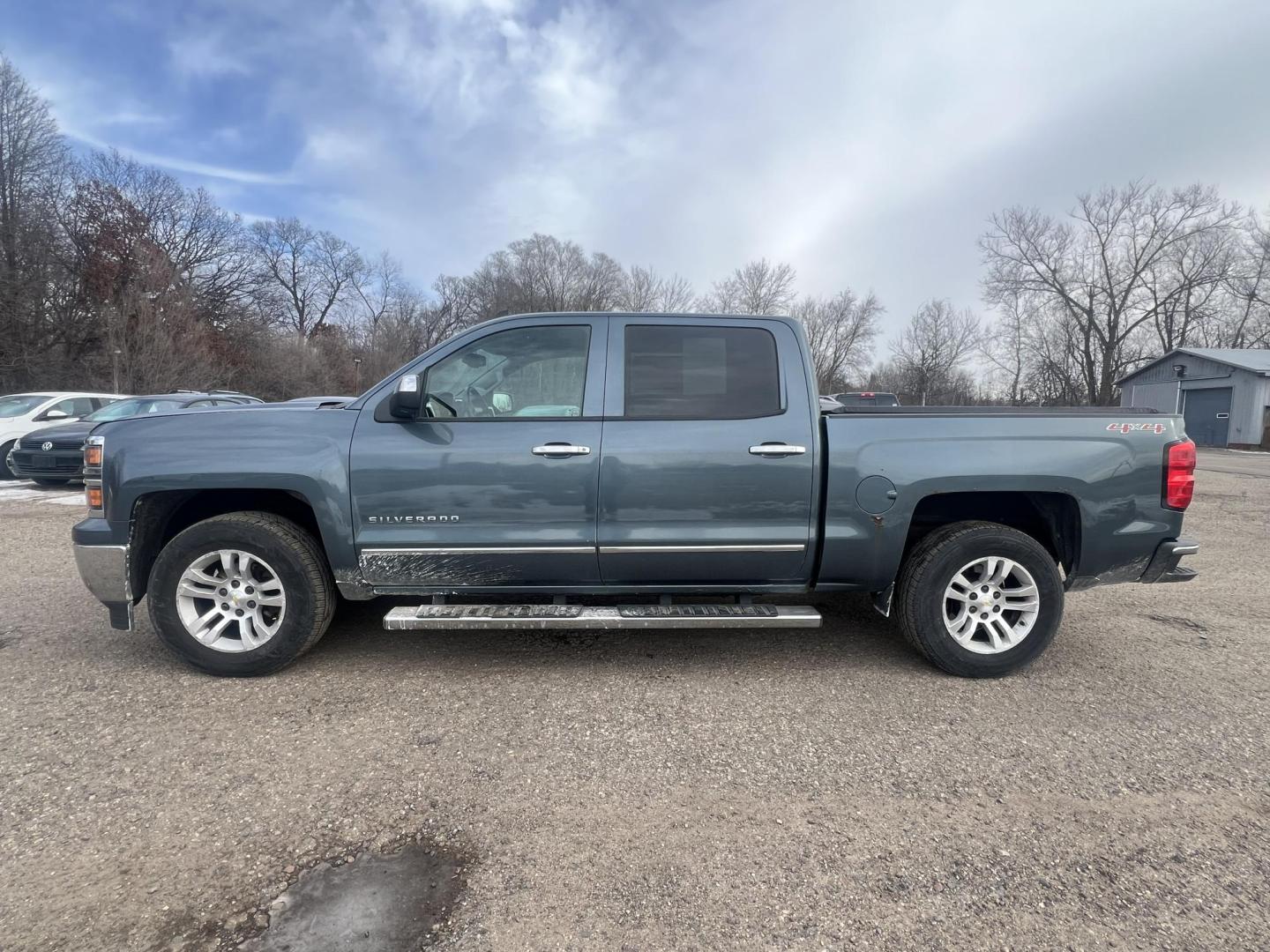 2014 Chevrolet Silverado 1500 1LZ Crew Cab 4WD (3GCUKSEC3EG) with an 5.3L V8 OHV 16V engine, 6-Speed Automatic transmission, located at 17255 hwy 65 NE, Ham Lake, MN, 55304, 0.000000, 0.000000 - Photo#1