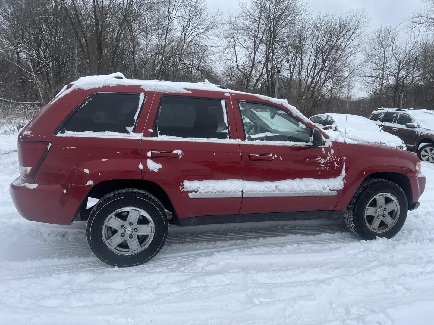 2005 Red Jeep Grand Cherokee Limited 4WD (1J4HR58285C) with an 5.7L V8 OHV 16V engine, 5-Speed Automatic Overdrive transmission, located at 17255 hwy 65 NE, Ham Lake, MN, 55304, 0.000000, 0.000000 - Photo#7