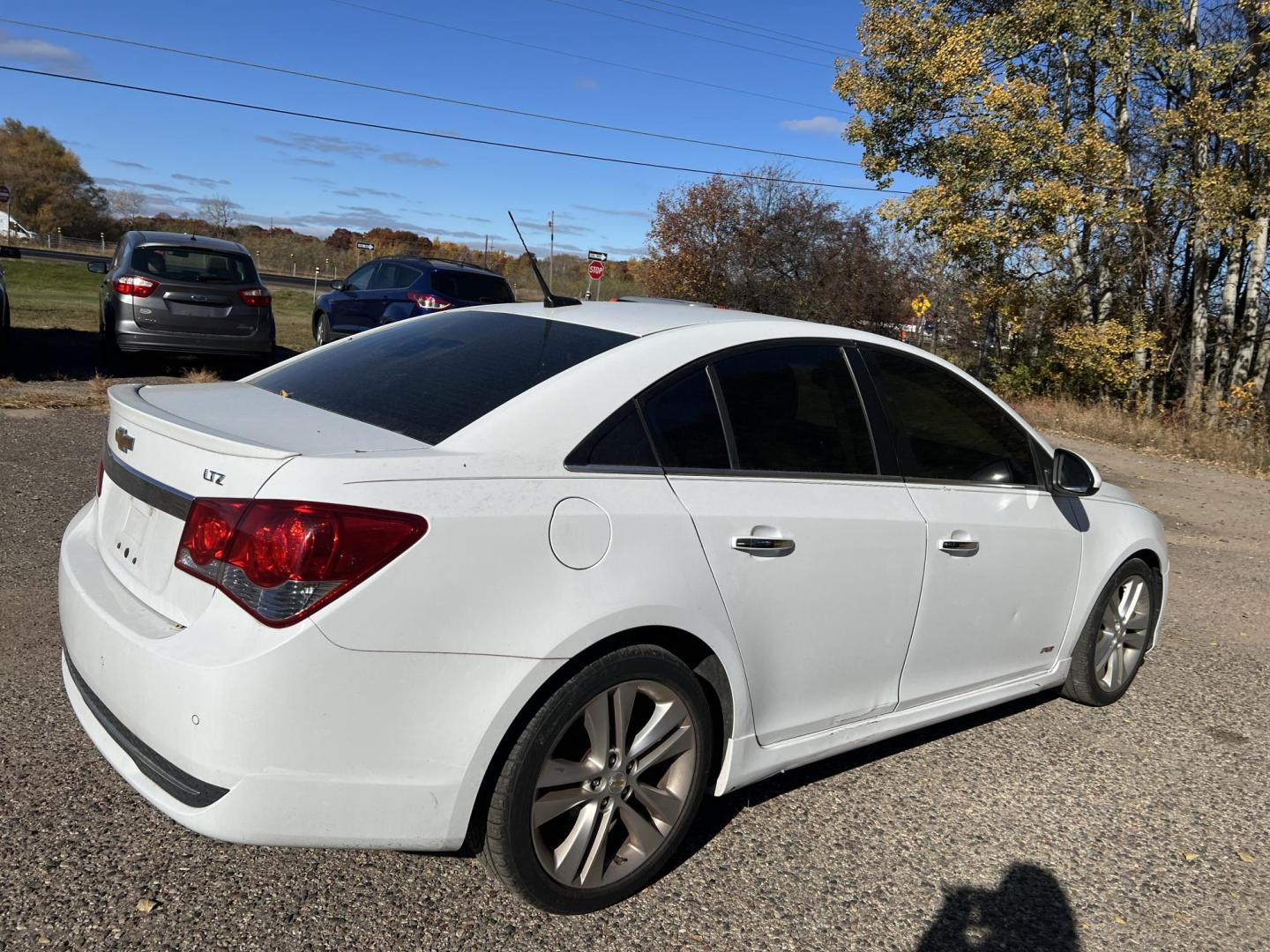 2011 White Chevrolet Cruze 2LT (1G1PH5S98B7) with an 1.4L L4 DOHC 16V TURBO engine, 6-Speed Manual transmission, located at 17255 hwy 65 NE, Ham Lake, MN, 55304, 0.000000, 0.000000 - Photo#3