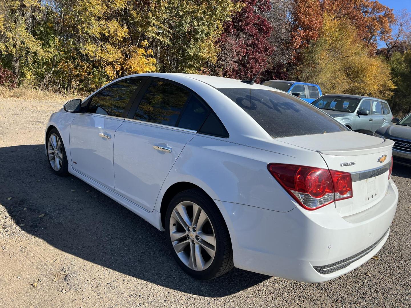 2011 White Chevrolet Cruze 2LT (1G1PH5S98B7) with an 1.4L L4 DOHC 16V TURBO engine, 6-Speed Manual transmission, located at 17255 hwy 65 NE, Ham Lake, MN, 55304, 0.000000, 0.000000 - Photo#4